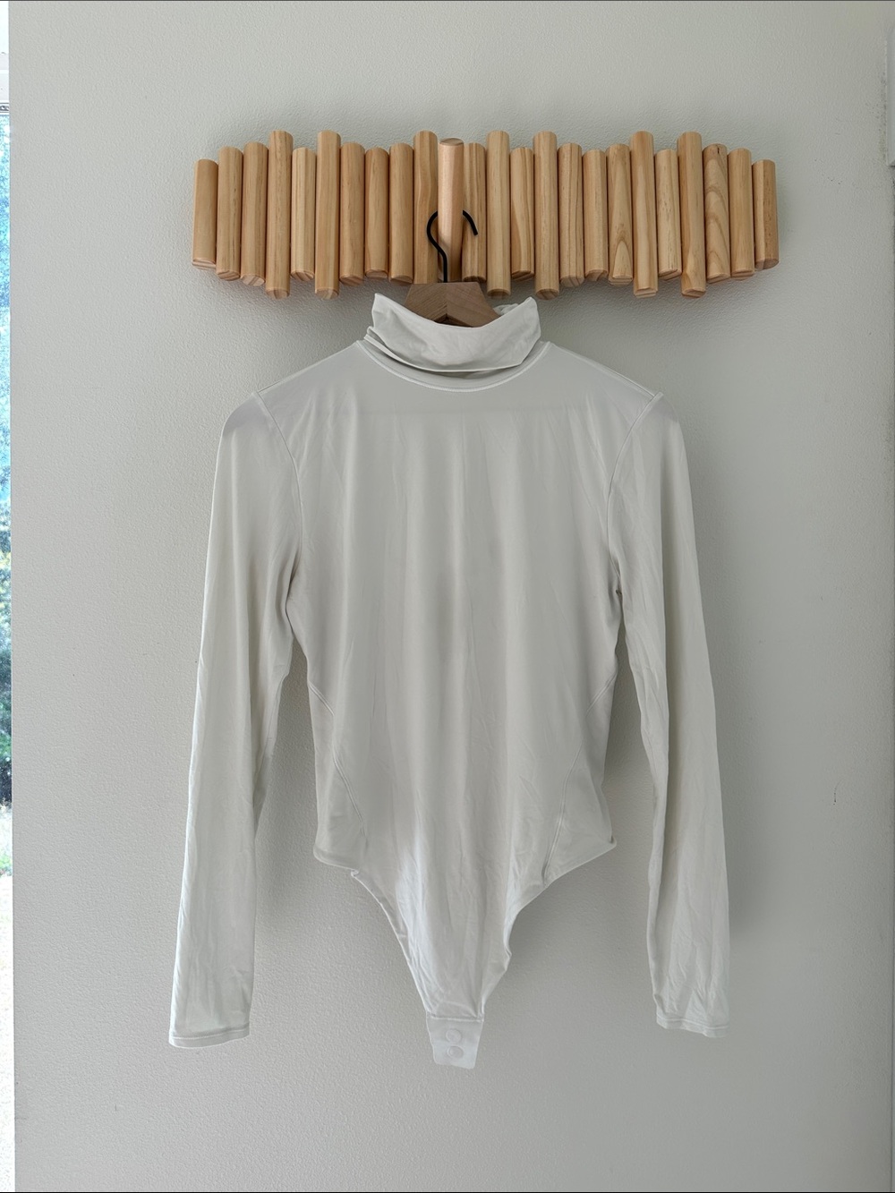 Women’s Lululemon White Long-Sleeve Turtleneck One-Piece Bodysuit